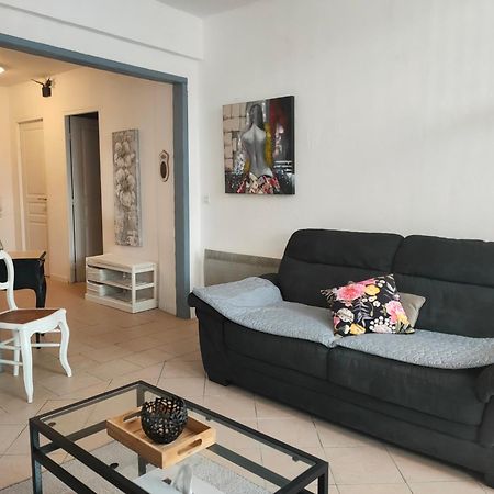 Meuble 3 Etoiles Dans Un Petit Village Du Gers Villecomtal-Sur-Arros Extérieur photo